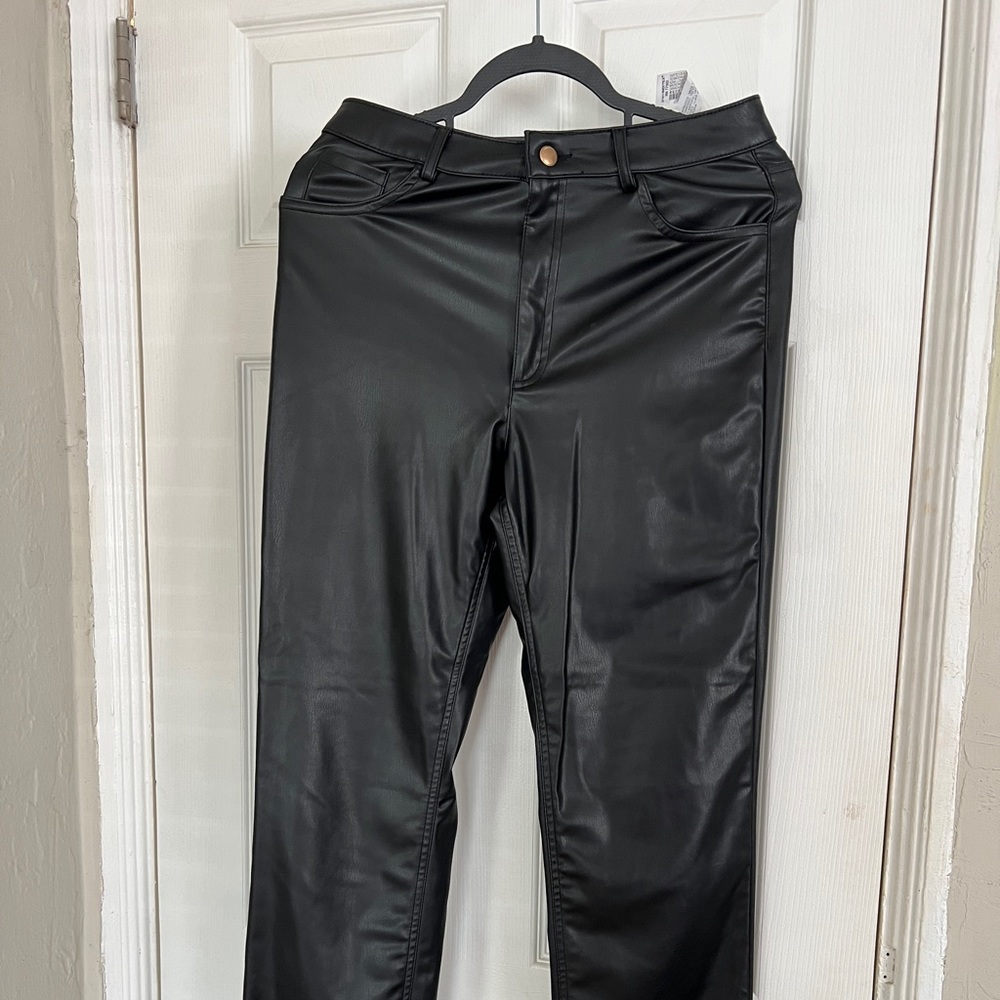 Zara brand new black leather pants high rise!